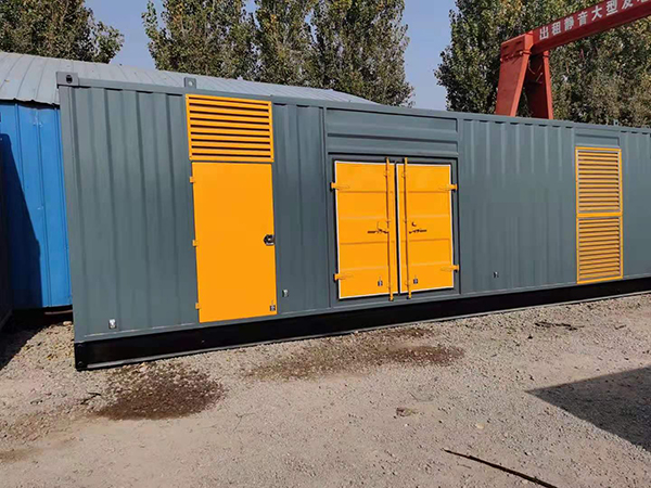 广华办事处300kw 柴油发电机组用多大的空气开关？